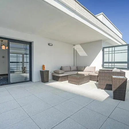 Eden Park - Terrasse Apartment *